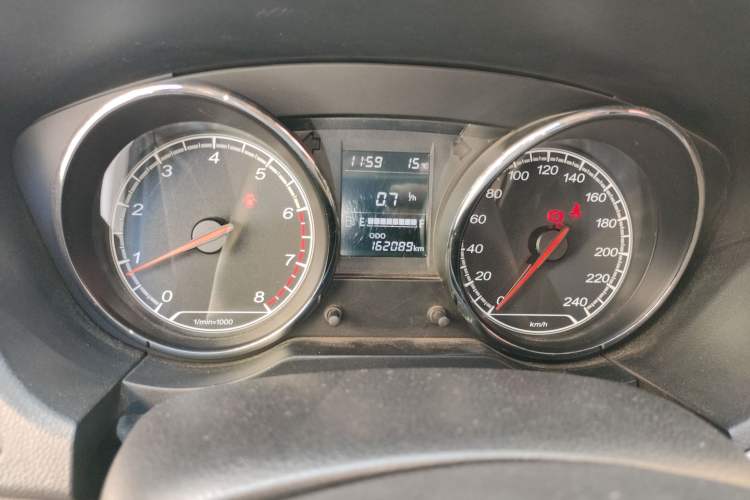 Used Bestune B30 2016 1.6L manual luxury version Instrument Cluster