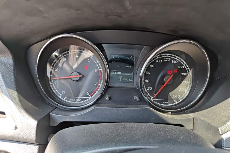 Used Bestune B30 2016 1.6L manual luxury version Instrument Cluster