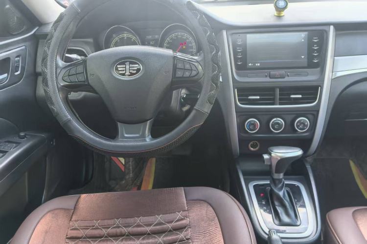 Used Bestune B30 2016 1.6L Automatic Luxury Model Interior 12