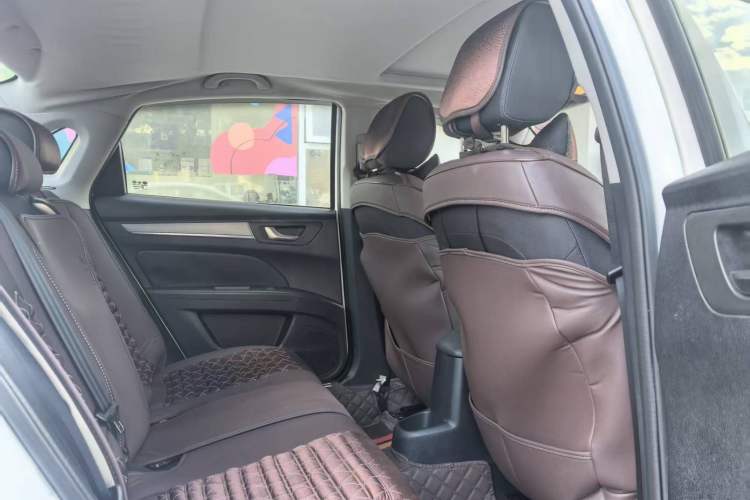Used Bestune B30 2016 1.6L Automatic Luxury Model Interior 2
