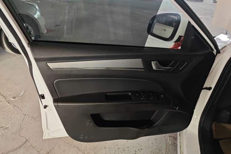 Used Bestune B30 2016 1.6L Automatic 10th Anniversary Edition Left Front Door Interior