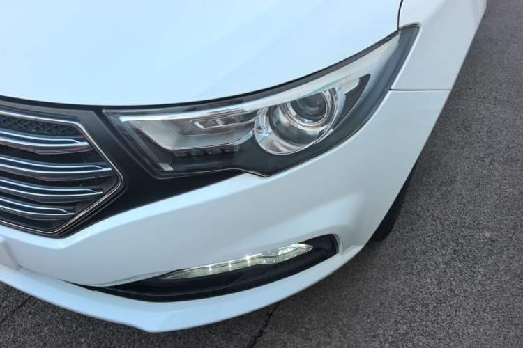 Used Bestune B30 2016 1.6L Automatic Luxury Model Left Front Headlight
