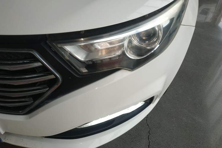 Used Bestune B30 2016 1.6L manual Comfort trim level Left Front Headlight