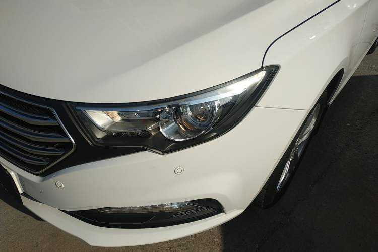 Used Bestune B30 2016 1.6L Automatic Luxury Model Left Front Headlight