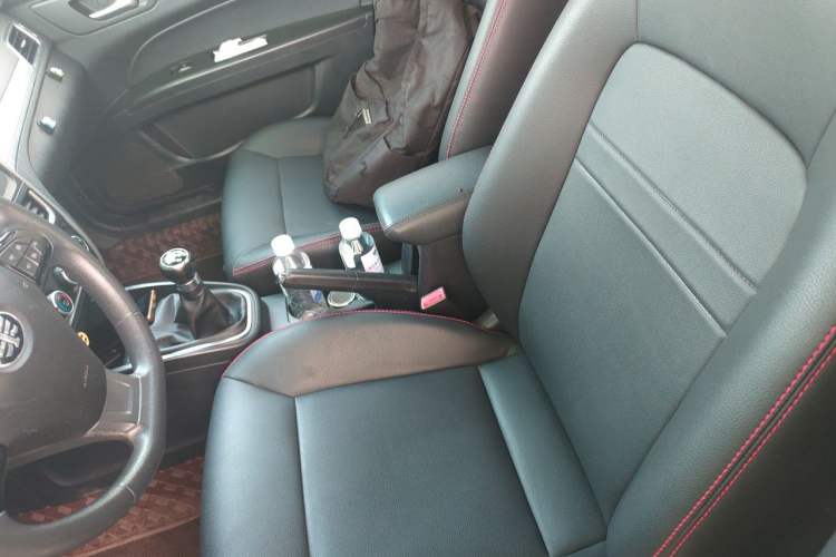 Used Bestune B30 2016 1.6L manual luxury version Left Front Seat