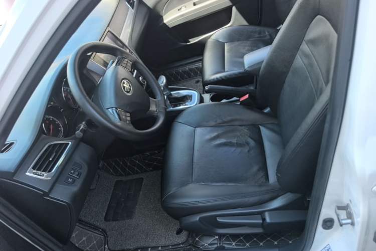 Used Bestune B30 2016 1.6L Automatic Luxury Model Left Front Seat