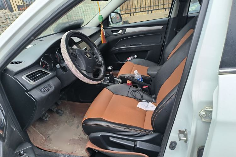 Used Bestune B30 2016 1.6L manual luxury version Left Front Seat