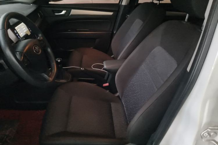 Used Bestune B30 2016 1.6L manual luxury version Left Front Seat