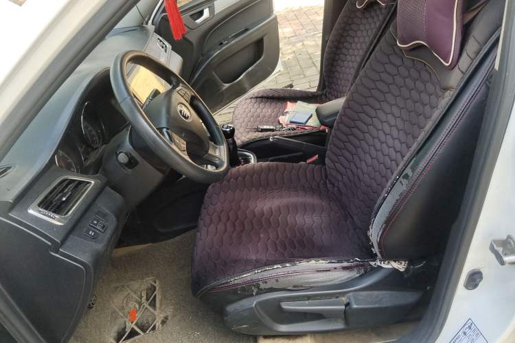 Used Bestune B30 2016 1.6L manual luxury version Left Front Seat