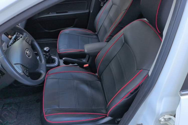 Used Bestune B30 2016 1.6L manual luxury version Left Front Seat