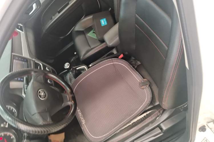 Used Bestune B30 2016 1.6L manual Comfort trim level Left Front Seat