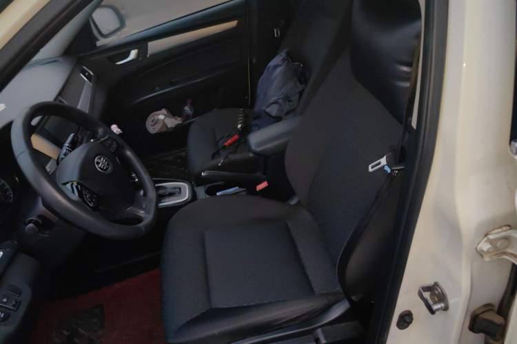 Used Bestune B30 2016 1.6L Automatic Luxury Model Left Front Seat