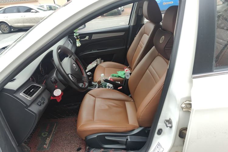 Used Bestune B30 2016 1.6L manual luxury version Left Front Seat