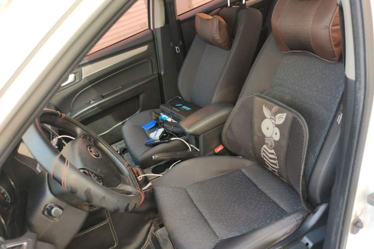 Used Bestune B30 2016 1.6L manual luxury version Left Front Seat