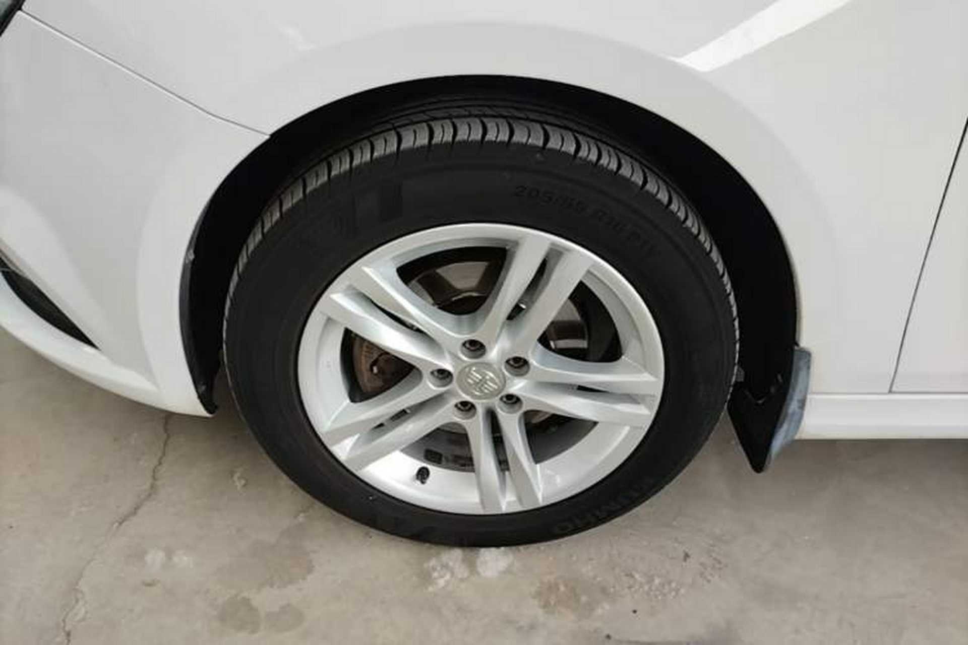 Used Bestune B30 2016 1.6L Automatic Luxury Model Left Front Wheel Hub
