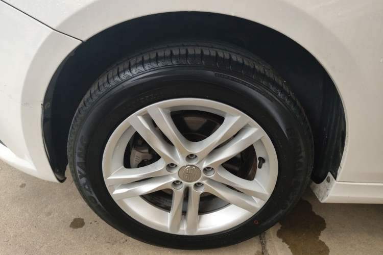 Used Bestune B30 2016 1.6L manual luxury version Left Front Wheel Hub