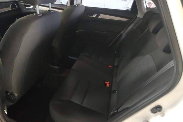 Used Bestune B30 2016 1.6L manual luxury version Left Rear Seat