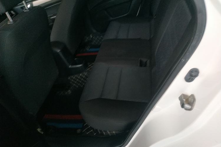 Used Bestune B30 2016 1.6L manual Comfort trim level Left Rear Seat