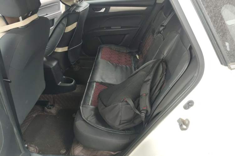 Used Bestune B30 2016 1.6L manual luxury version Left Rear Seat