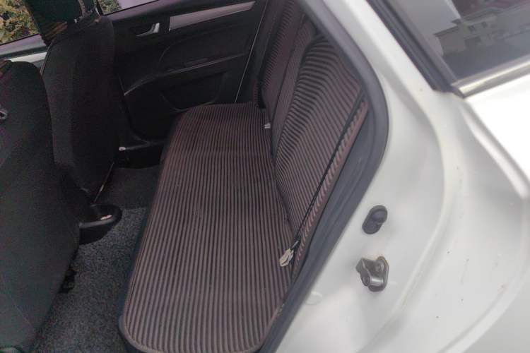 Used Bestune B30 2016 1.6L manual luxury version Left Rear Seat