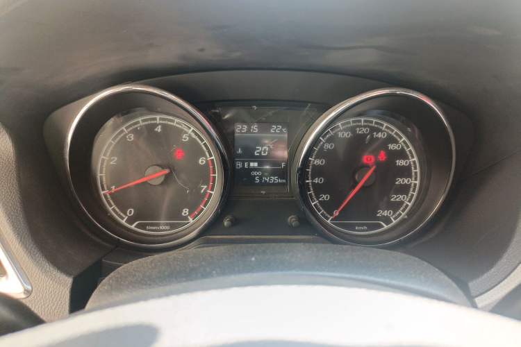 Used Bestune B30 2016 1.6L manual luxury version Odometer Close Up