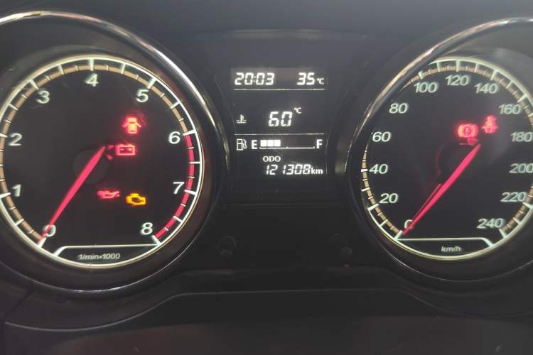 Used Bestune B30 2016 1.6L Manual Premium Edition Odometer Close Up