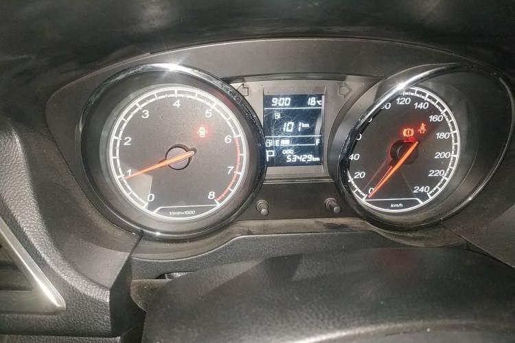 Used Bestune B30 2016 1.6L Automatic Luxury Model Odometer Close Up