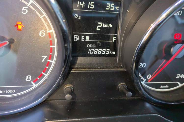 Used Bestune B30 2016 1.6L manual luxury version Odometer Close Up