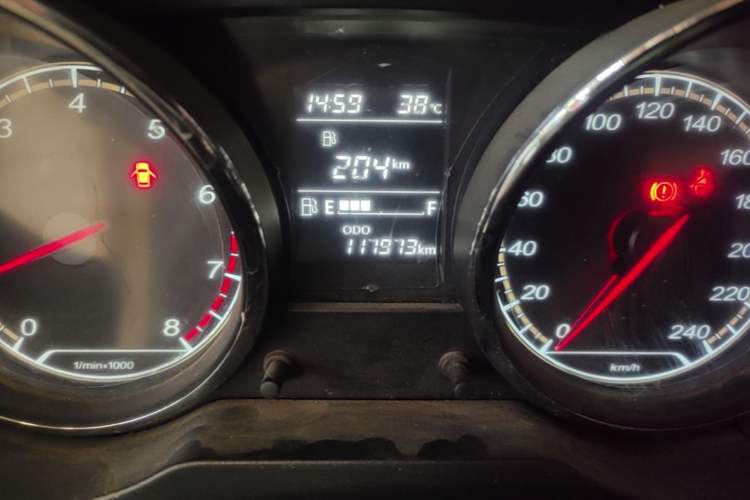 Used Bestune B30 2016 1.6L manual luxury version Odometer Close Up