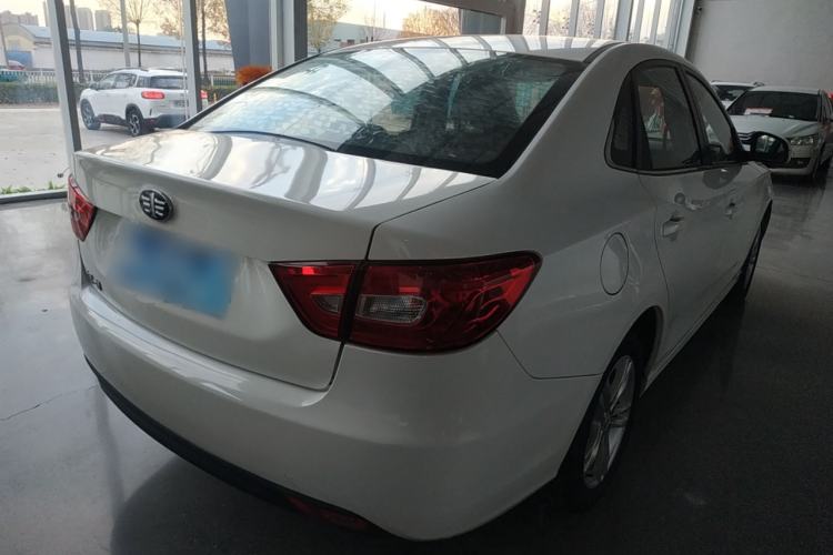 Used Bestune B30 2016 1.6L manual Comfort trim level Rear Right 45 Deg