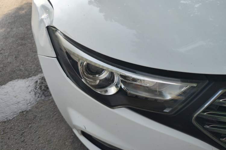 Used Bestune B30 2016 1.6L manual luxury version Right Front Headlight