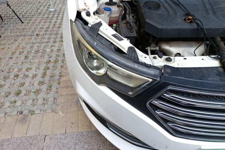 Used Bestune B30 2016 1.6L Automatic Luxury Model Right Front Headlight