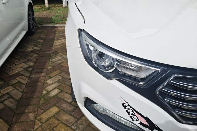 Used Bestune B30 2016 1.6L Automatic Luxury Model Right Front Headlight