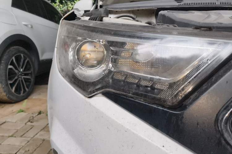 Used Bestune B30 2016 1.6L manual luxury version Right Front Headlight
