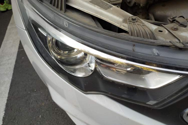 Used Bestune B30 2016 1.6L manual luxury version Right Front Headlight