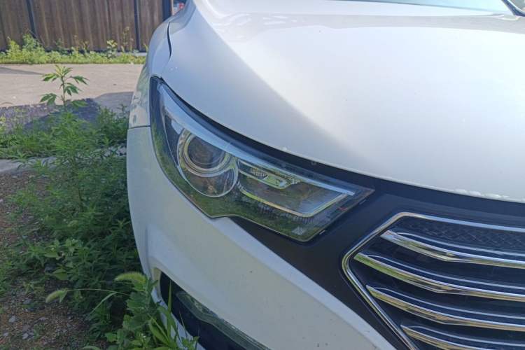 Used Bestune B30 2016 1.6L Automatic Luxury Model Right Front Headlight