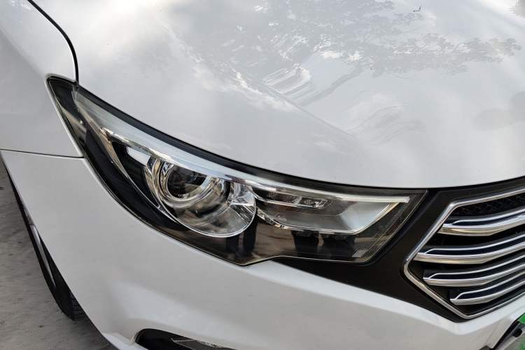 Used Bestune B30 2016 1.6L manual luxury version Right Front Headlight