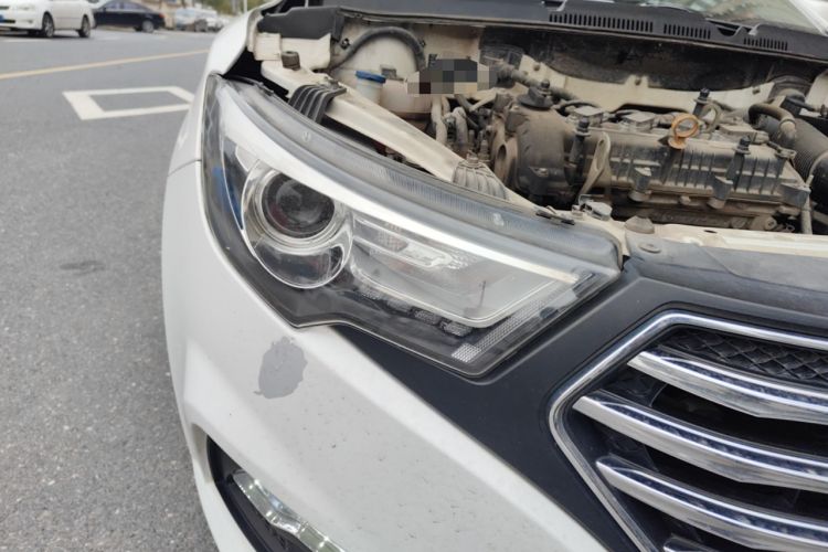 Used Bestune B30 2016 1.6L manual luxury version Right Front Headlight