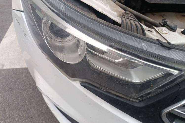 Used Bestune B30 2016 1.6L Automatic Luxury Model Right Front Headlight