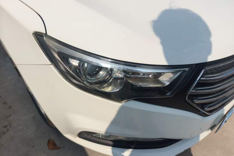 Used Bestune B30 2016 1.6L Automatic Luxury Model Right Front Headlight