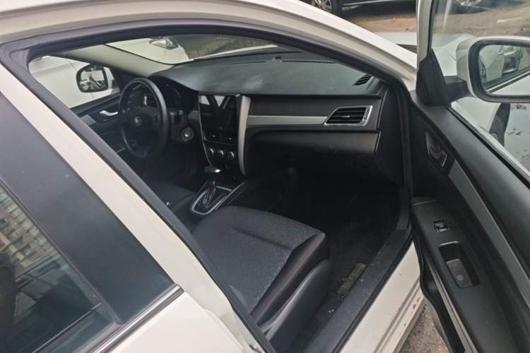 Used Bestune B30 2016 1.6L Automatic Luxury Model Right Front Seat