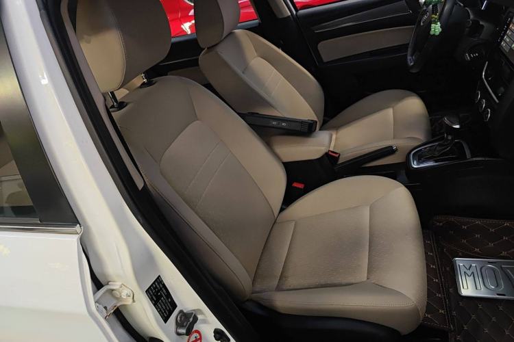 Used Bestune B30 2016 1.6L Automatic Luxury Model Right Front Seat