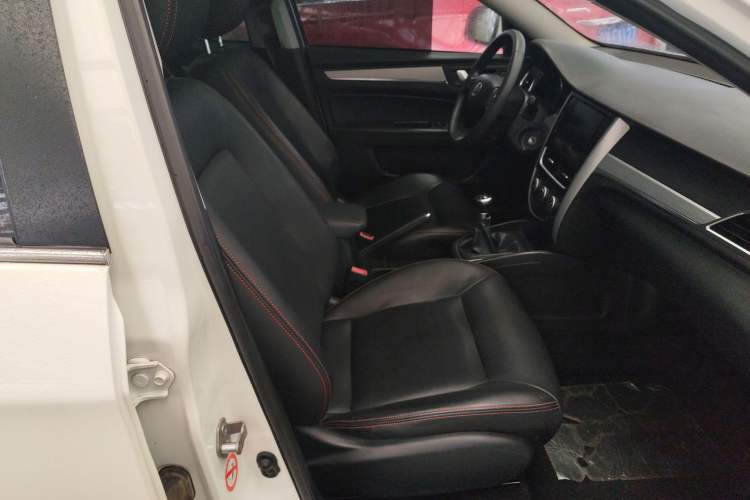 Used Bestune B30 2016 1.6L manual luxury version Right Front Seat