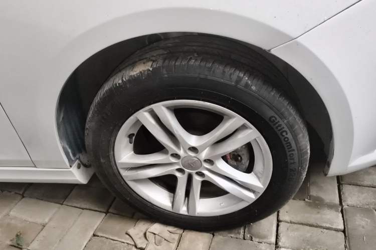 Used Bestune B30 2016 1.6L manual luxury version Right Front Wheel Hub