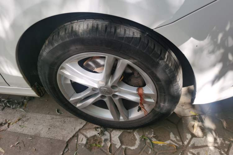 Used Bestune B30 2016 1.6L manual luxury version Right Front Wheel Hub