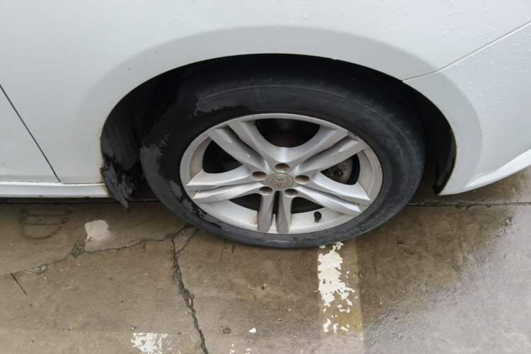 Used Bestune B30 2016 1.6L manual luxury version Right Front Wheel Hub
