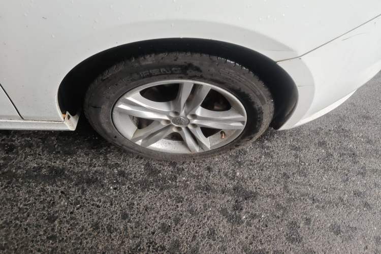 Used Bestune B30 2016 1.6L manual luxury version Right Front Wheel Hub