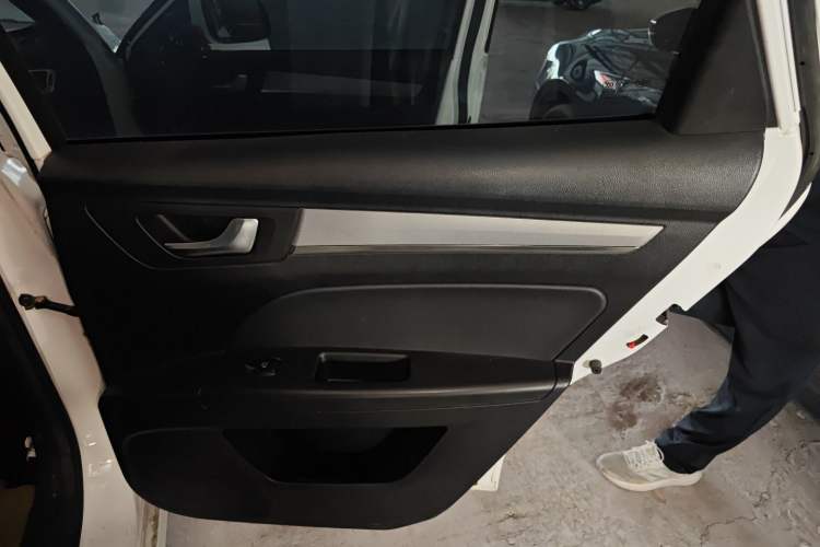 Used Bestune B30 2016 1.6L Automatic 10th Anniversary Edition Right Rear Door Interior