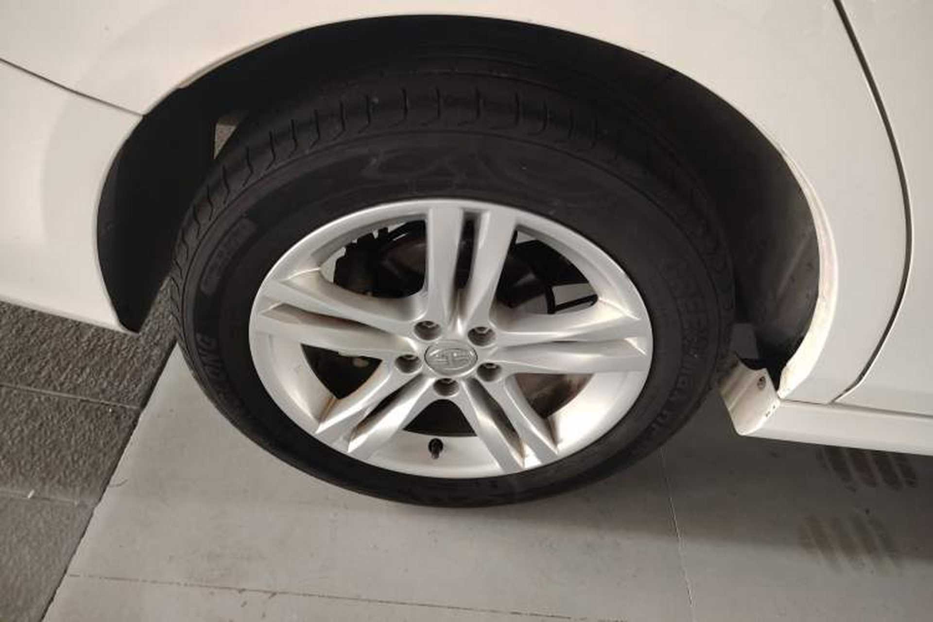 Used Bestune B30 2016 1.6L manual luxury version Right Rear Wheel Hub