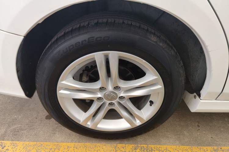 Used Bestune B30 2016 1.6L manual luxury version Right Rear Wheel Hub